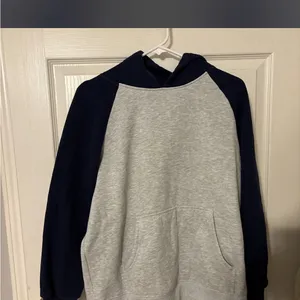 Amazon Two-Tone Navy and Light Gray Raglan Hoodie thumbnail 5