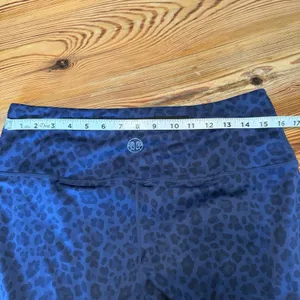 Renwick Women’s Leggings Sz LG Blue Cheetah‎ Print Yoga Pilates Running Gym Bike thumbnail 7