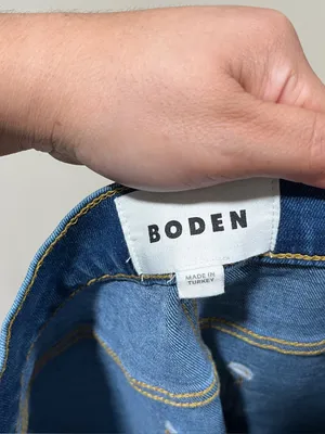 Boden W29 L28 MID RISE CIGARETTE JEANS" EUC blue denim thumbnail 9
