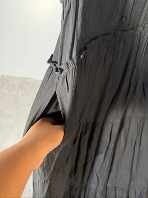 Calista Black Crinkle Tiered Maxi Dress Size Med Sleeveless Spaghetti Strap Boho thumbnail 5
