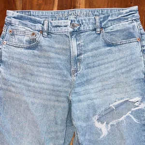 American Eagle Outfitters Light Blue Distressed Boyfriend Jeans thumbnail 4