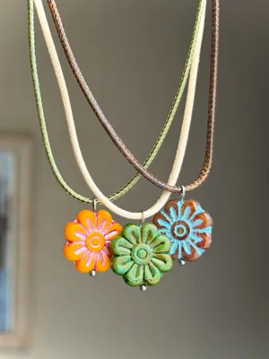 Handmade unique fairy retro cute Czech glass flower necklace🤎🩵 thumbnail 6