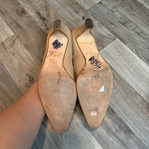 Vintage Bally retro gold detail leather heels thumbnail 4
