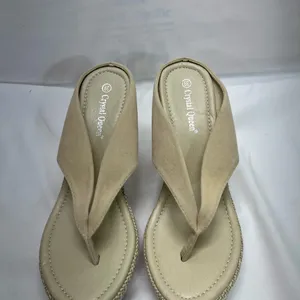 CRYSTAL QUEEN NEW BEIGE WEDGE SANDAL W/WOVEN TRIM SZ‎ 7.5-8 3.5” Wedge heel thumbnail 2