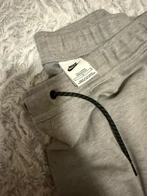 Nike Tech Sweatpants thumbnail 2