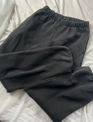 Black Sweatpants thumbnail 1
