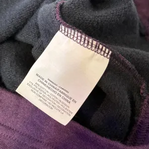 Nike Track & Field Purple Cropped Sweatshirt‎ Cozy Fleece Pullover Boxy Size M thumbnail 5