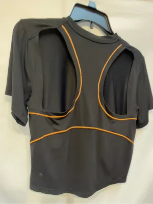 Lululemon Ventilated Open-Back Training T-Shirt in Black with Orange Soda trim thumbnail 9