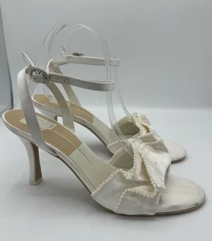 Dolce Vita‎ white Vanilla Faux Pearls Satin Lunete Heeled Sandals size 9 bridal thumbnail 1