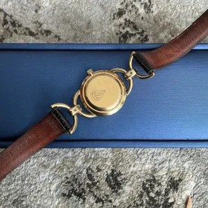 Women’s GUCCI lovely wrist watch❤️💛🖤 thumbnail 9