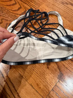Lululemon Sports Bra thumbnail 4