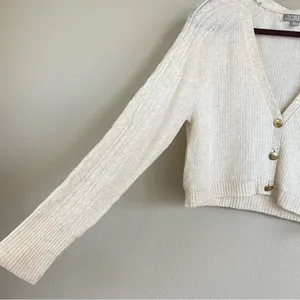 J. Crew Ivory Supersoft Cropped Cable Knit Merino Wool‎ Cardigan Size Medium thumbnail 4