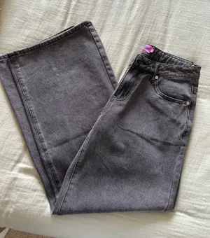 Edikted Low-Rise Jeans thumbnail 1