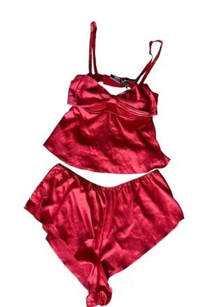 Victoria’s Secret Satin Camisole & Shorts Set Red Large‎ thumbnail 1