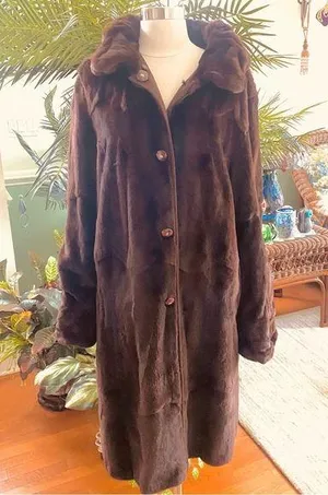 🌹Hp🌹Vintage Luxury Reversible Fur & Suede Long Coat thumbnail 1