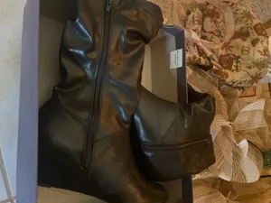 Jennifer Lopez Stylish Knee High Slouchy Boots thumbnail 5