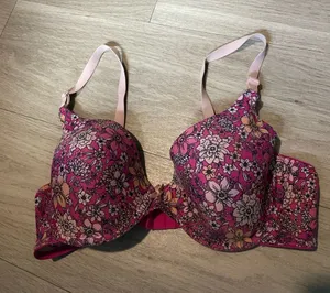 Pink Floral Bra with Adjustable Straps Size undefined thumbnail 1