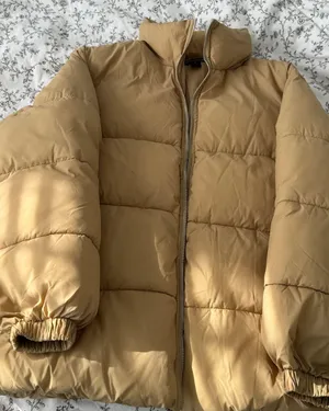Pretty Little Thing Puffer Jacket thumbnail 1