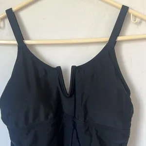 Beachsissi Women's Ruched Design Swimwear Tummy Control Solid Tankini Sz Sm ♦️ thumbnail 2