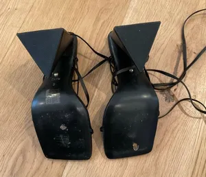 Revolve - Raye Darryl Leather Wrap Trapezoidal Heels in Black thumbnail 4
