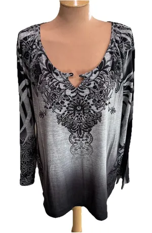 World Unity Women's Floral‎ Sweater Top Size XL Gray Rhinestone Studded Boho thumbnail 1