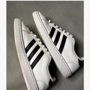 Adidas White and Gray Athletic Shoes size 6.5 thumbnail 11