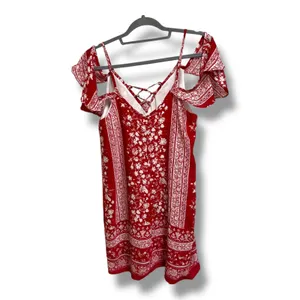 Charlotte Russe Red White Floral Cold Shoulder Lace Up Mini Dress‎ Size Medium thumbnail 4