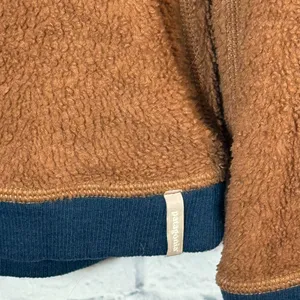Patagonia Women's Shearling Crew in the "Beer Bottle Brown, Medium thumbnail 3