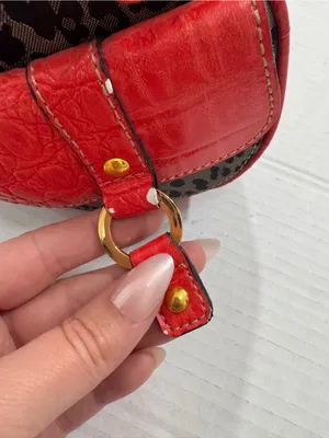 Vintage Guess Y2K Grey Animal Print Red Faux Leather Accent Barrel Shoulder Bag thumbnail 10