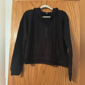 90 Degrees Zip-Up Cropped Hoodie - NWOT - Size XL thumbnail 3