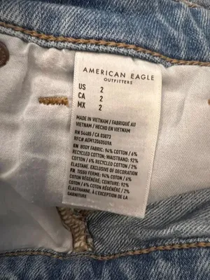 American Eagle Light Wash Distressed High Rise Mom Shorts Size 2 thumbnail 6