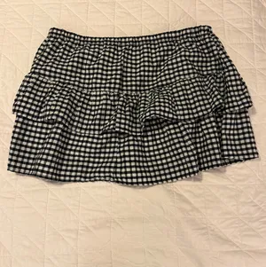 Wild fable black gingham ruffle skort thumbnail 2