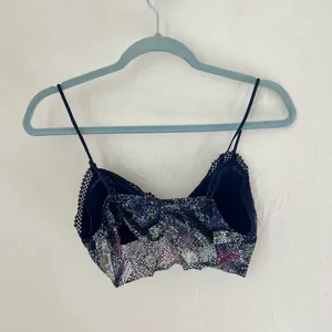 Victoria’s Secret blue lace bralette size M thumbnail 4