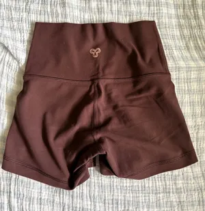 Aritzia TnAction Shorts thumbnail 1
