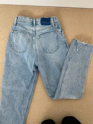 Abercrombie The 90s Straight Ultra High-Rise Curve Love Jeans thumbnail 3