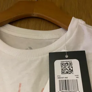 🛍5/$25 Women’s Converse T-shirt size XS thumbnail 3