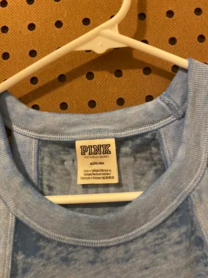 Victoria’s Secret Tank Top thumbnail 4