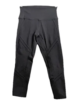ALO Yoga Black Cropped Leggings Size S thumbnail 1