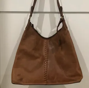 Born Shoulder Bag thumbnail 2