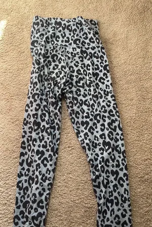 Aerie Blue Cheetah Leggings thumbnail 2