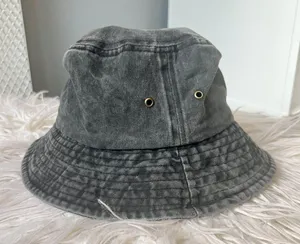 Bucket Hat thumbnail 1