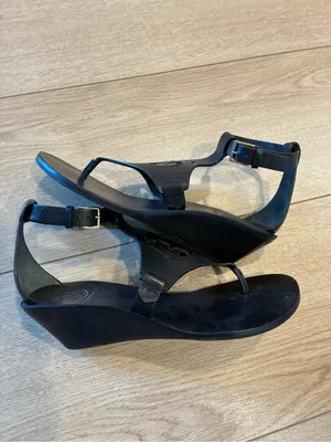 Tory Burch Women’s Zoey Wedge Thong Sandal Black Size 5.5 thumbnail 2