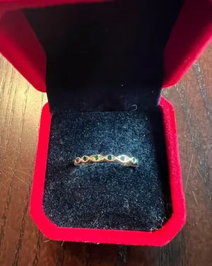 Gorgeous Gold Tone Emerald Created Band Size 7 NWT thumbnail 1