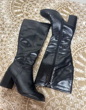Women's Black Knee thumbnail 1