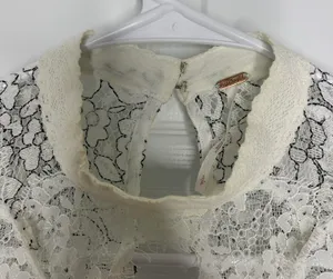 White Lace Tell Tale Heart Dress Size Small thumbnail 6