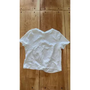 HM‎ White Front Twist Knot Short Sleeve Crop Tee Shirt Small thumbnail 6