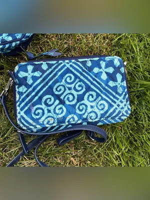 Quilted Vera Bradley travel organizer and wallet set 💙💙 thumbnail 14