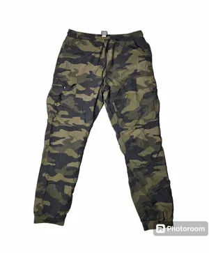 Pink by Victoria's Secret Camo Green Cargo Jogger Pants thumbnail 1
