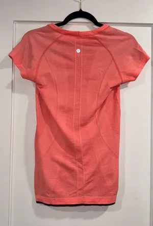 Lululemon Swiftly Tech Short Sleeve thumbnail 2