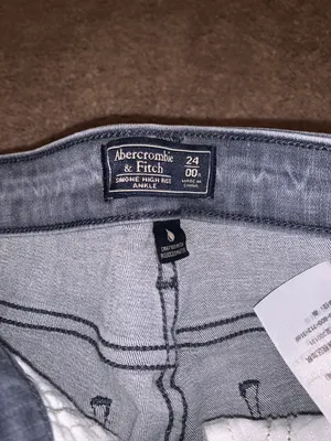 Jeans thumbnail 3